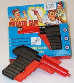 Classic Retro Vintage PLASTIC SPUD GUN Western Style Potato Gun